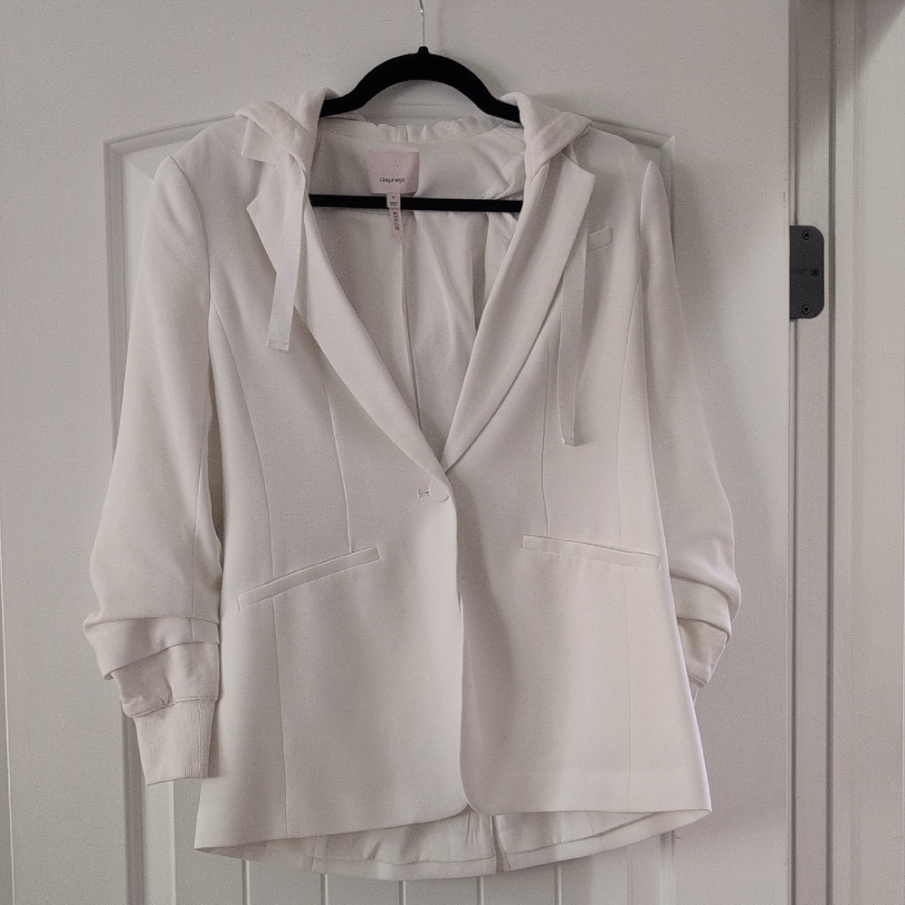 Cinq à Sept Cream Women's Blazer with Hood